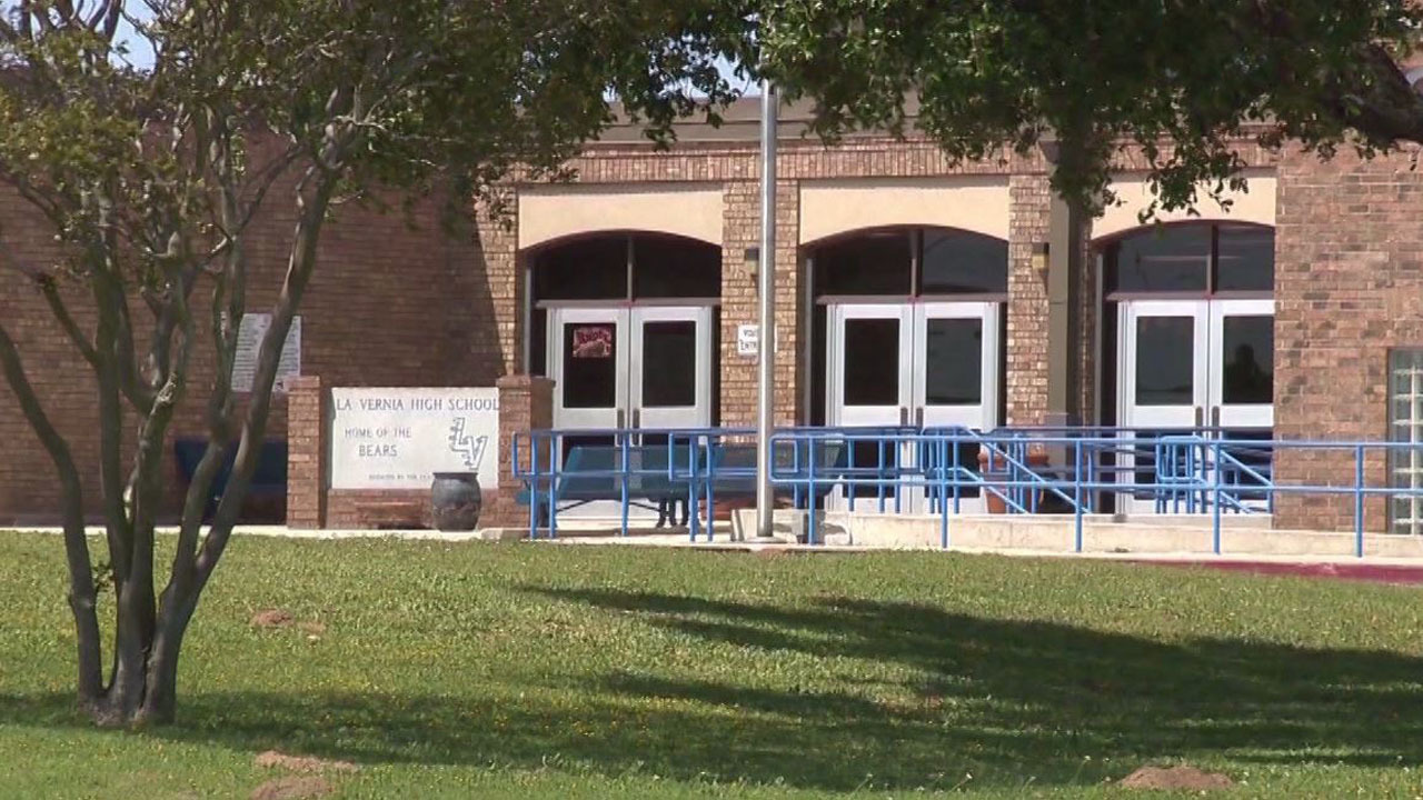 La Vernia High School begins new school year with new hope